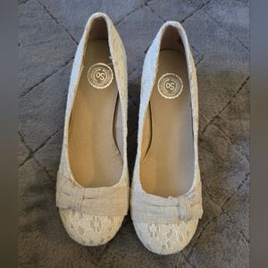 SO Cream Lace Heels